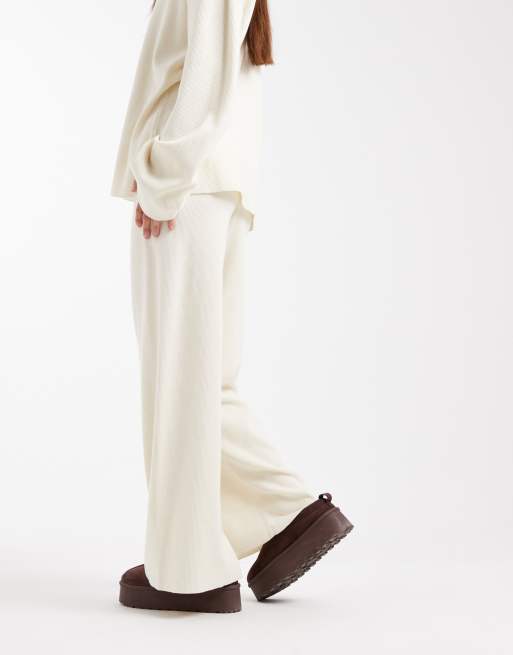 ASOS DESIGN - Gebreide superzachte loungebroek in ecru, deel van co-ord set, 4 van 5