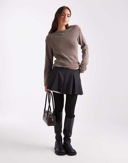 ASOS DESIGN - Gebreide top met blote schouder en lange mouwen in mokka, 2 van 4