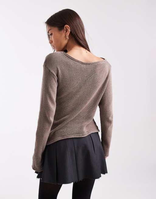 ASOS DESIGN - Gebreide top met blote schouder en lange mouwen in mokka, 4 van 4