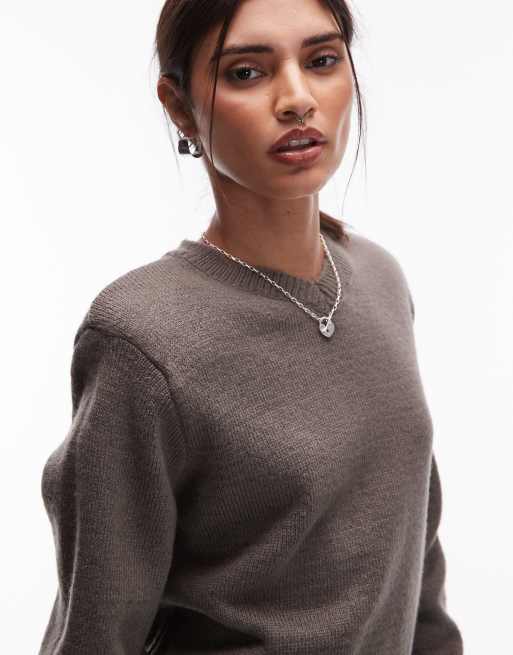 ASOS DESIGN - Gebreide trui met hoge V-hals en schoudervullingen in grijs, 3 van 4