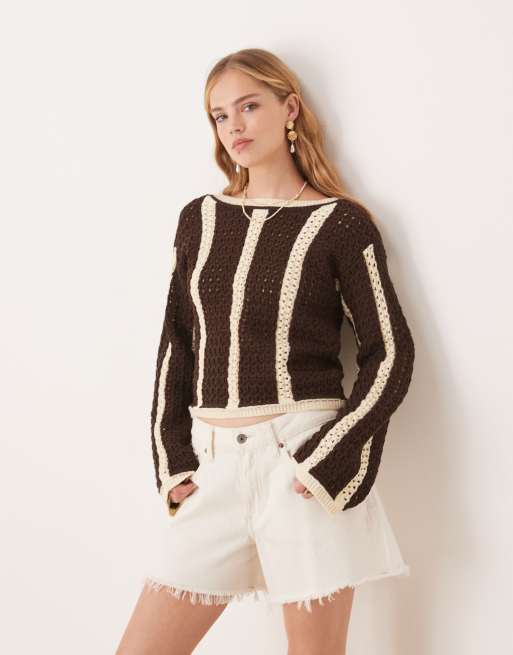 ASOS DESIGN - Gebreide trui met verticale strepen en gehaakte look in chocoladebruin