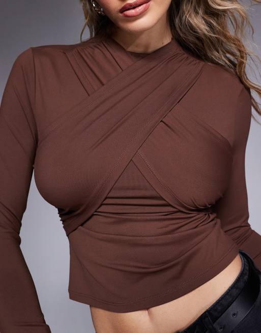 ASOS DESIGN - Gedrapeerde hoogsluitende top in bruin, 3 van 4