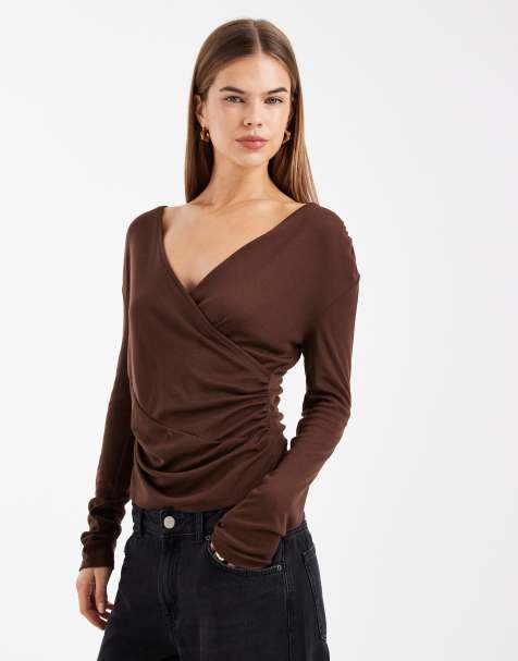 ASOS DESIGN - Gedrapeerde jersey top met overslag en lange mouwen in chocoladebruin - view 1