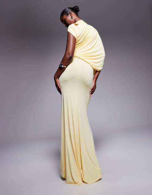 ASOS DESIGN - Gedrapeerde maxi-jurk met blote schouder en cape-detail in botergeel, 3 van 4