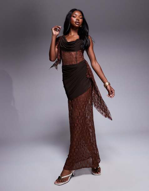 ASOS DESIGN - Gedrapeerde maxi-jurk met kraag en laagjes van kant in donkerbruin - view 1