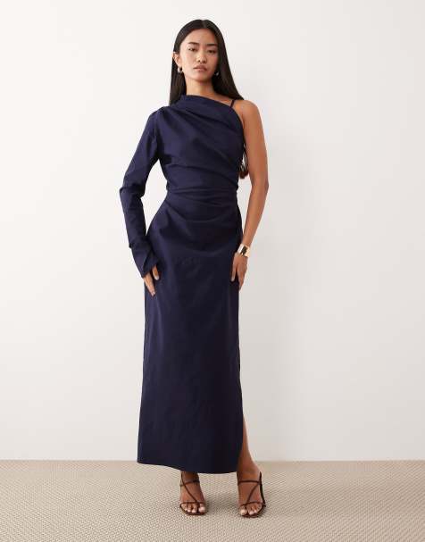 ASOS DESIGN - Gedrapeerde midi-jurk met blote schouder in marineblauw - view 1