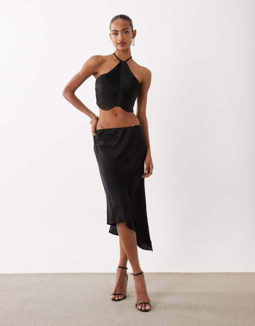 ASOS DESIGN - Gedrapeerde top met halternek en franjes in zwart, 2 van 4