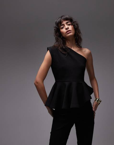 ASOS DESIGN - Gedrapeerde top met peplum zoom en blote schouder in zwart - view 1