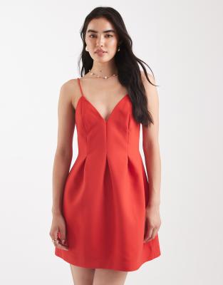 ASOS DESIGN - Geformtes Mini-Riemchenkleid in Rot