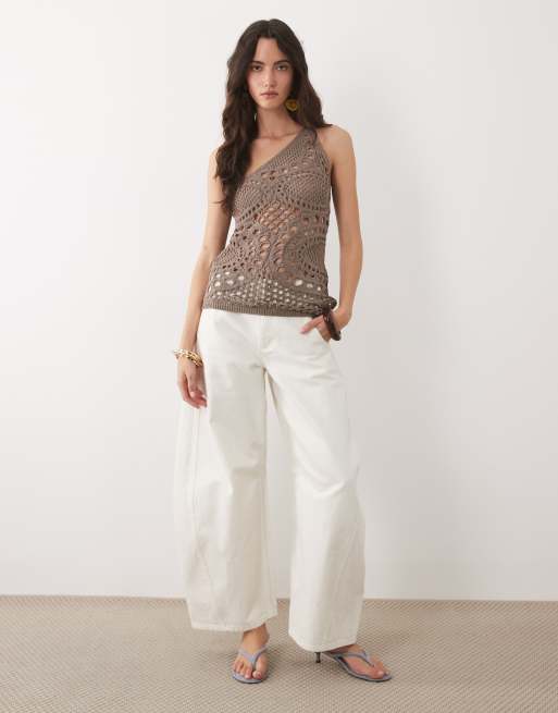 ASOS DESIGN - Gehaakte gebreide asymmetrische top in mokka, 2 van 4