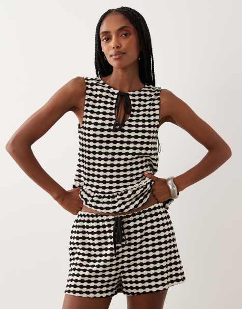 ASOS DESIGN - Gehaakte jersey short in zwart-witte ruit, deel van co-ord set - view 1