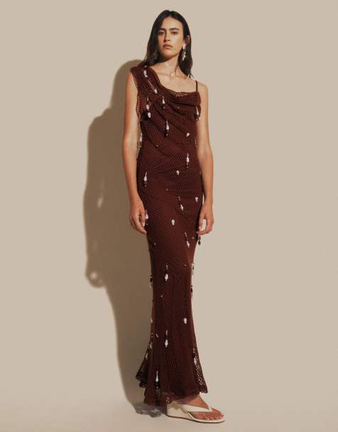 ASOS DESIGN - Gehaakte maxi jurk met versiering en parels in chocoladebruin - view 1