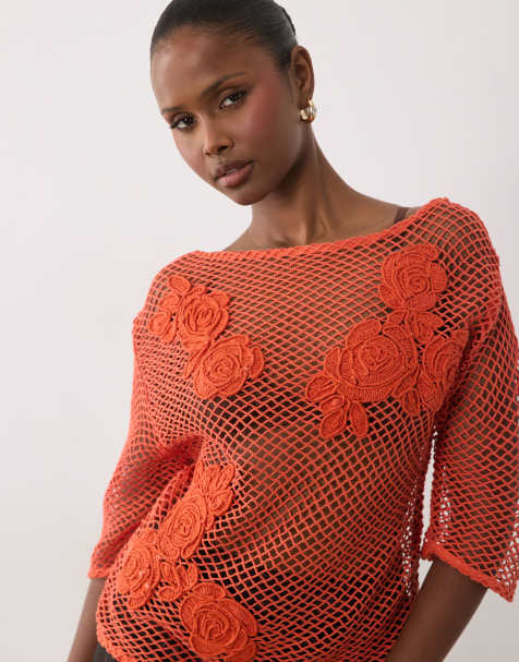 ASOS DESIGN gehäkeltes kastiges T-Shirt mit Blumenmotiven in Koralle - view 1