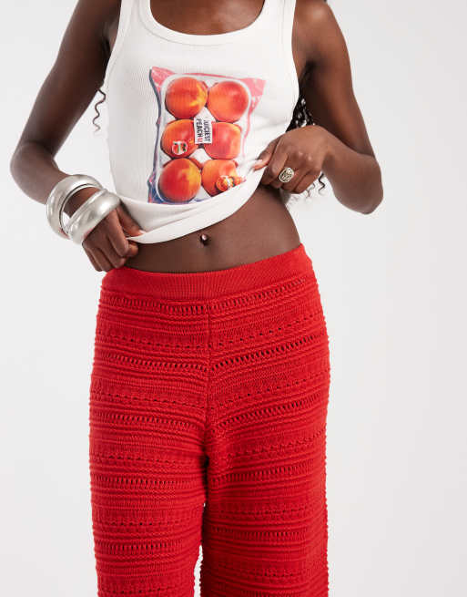 ASOS DESIGN gehäkeltes Strick-Hosen-Kombiteil in Rot, 3 von 5