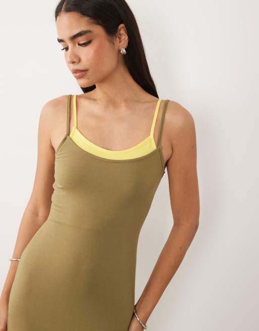 ASOS DESIGN - Gelaagde maxi jurk in kaki en lichtgeel, 4 van 4