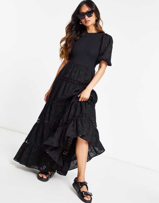 ASOS DESIGN - Gelaagde maxi smockjurk met gemengde broderie en kanten inzetstukken in zwart