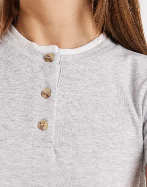 ASOS DESIGN - Gelaagde top met korte mouwen en knopen in grijs, 4 van 4