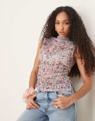 ASOS DESIGN - Gemustertes, durchscheinendes Tanktop aus Spitze in Rosa mit gerafften Seiten und Stehkragen
