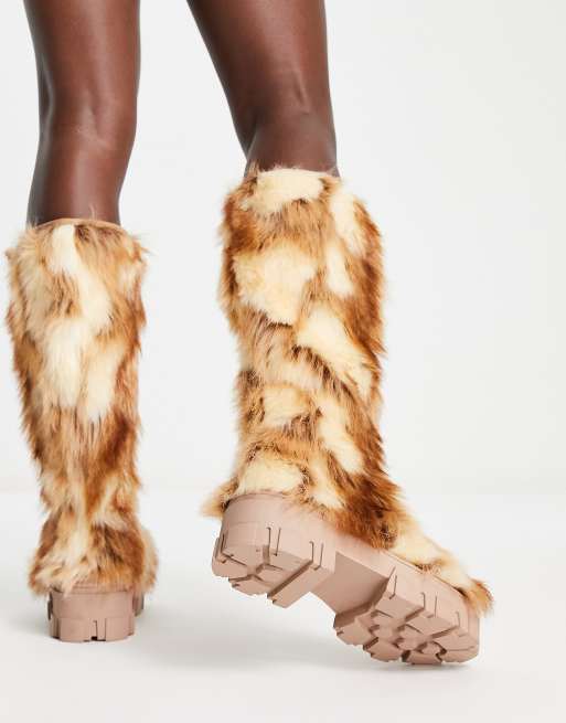 ASOS DESIGN – Gemütliche kniehohe Kunstpelzstiefel in Beige, 2 von 4