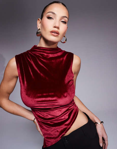 ASOS DESIGN - Geplooide hoogsluitende top met asymmetrische zoom in bordeauxrood - view 1