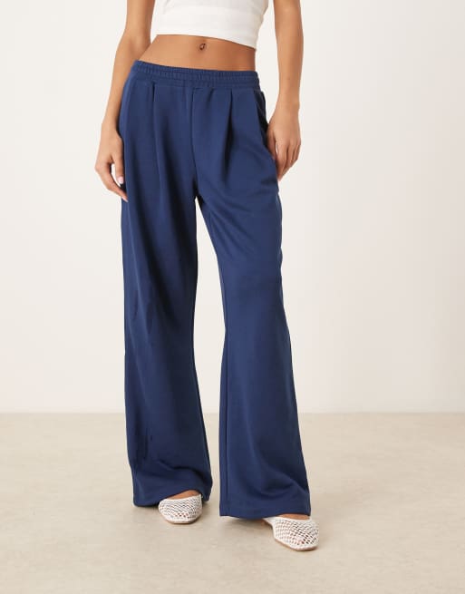 ASOS DESIGN - Geplooide joggingbroek met rechte pijpen in marineblauw, 2 van 5