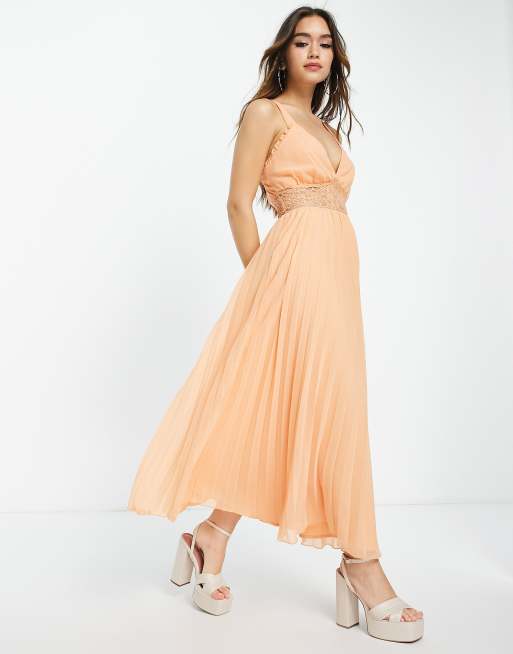 ASOS DESIGN - Geplooide midi jurk met kanten inzetstuk in perzikkleur