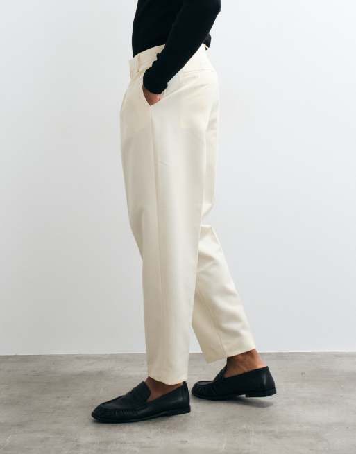 ASOS DESIGN geplooide relaxed toelopende broek in botergeel, 5 van 5