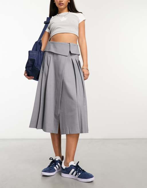 ASOS DESIGN - Geplooide rok met omgeslagen taille in grijs