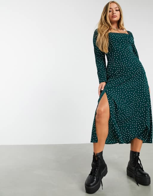 ASOS DESIGN – Gepunktetes Midi-Skaterkleid mit eckigem Ausschnitt