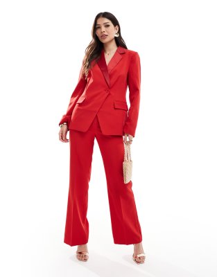 ASOS DESIGN - Gerade geschnittene, elegante Smoking-Hose in Rot