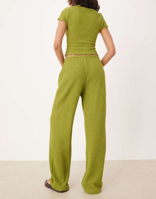 ASOS DESIGN – Gerade geschnittene Häkelhose in Grün mit Bindegürtel, Kombiteil, 2 von 5