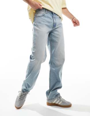 ASOS DESIGN – Gerade geschnittene Jeans in heller Waschung - view 1