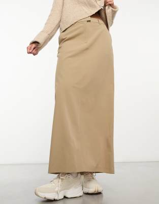 ASOS DESIGN - Gerade geschnittener Maxirock in Sandbeige mit Schlitz-Neutral