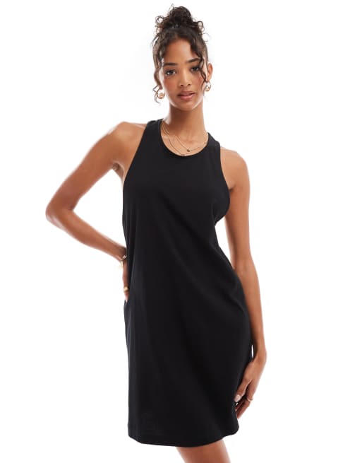 ASOS DESIGN – Gerade geschnittenes Minikleid in Schwarz mit verdrehter Rückseite, 3 von 4