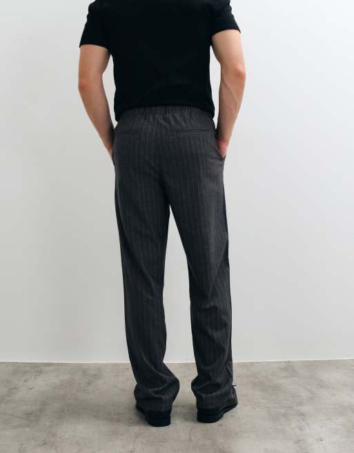 ASOS DESIGN gerade Hose in Grau mit Nadelstreifen und Kordelzug, 5 von 5