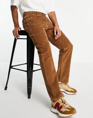 ASOS DESIGN – Gerade Jeans aus Cord in Braun
