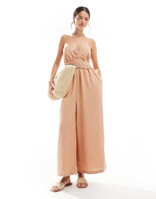 ASOS DESIGN – Geraffter Camisole-Jumpsuit in Biskuit-Beige aus Leinen mit weitem Culotte-Bein, 2 von 4