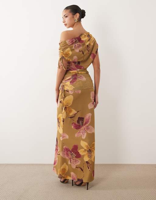 ASOS DESIGN – Geraffter Netzstoff-Maxirock in Buttermilchgelb mit Blumenmuster, Kombiteil, 3 von 5