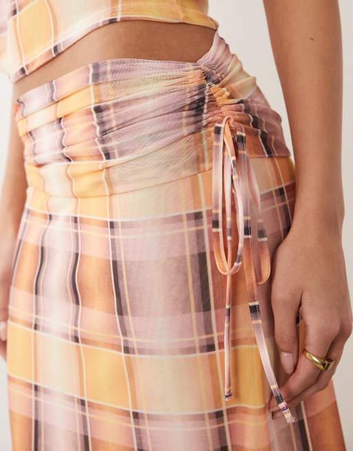 ASOS DESIGN – Geraffter Rock aus Netzstoff in Rosa Kariert mit Print, Kombiteil, 4 von 5