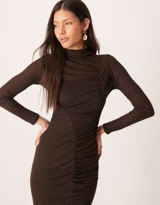 ASOS DESIGN - Gerafftes, asymmetrisches Midikleid in Schokobraun-Brown