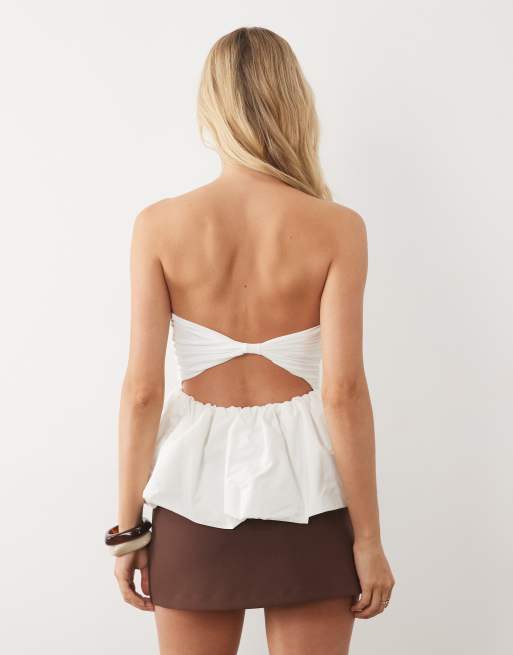 ASOS DESIGN gerafftes Bandeau-Top mit Schößchen und Rückenausschnitt in Weiß, 4 von 4