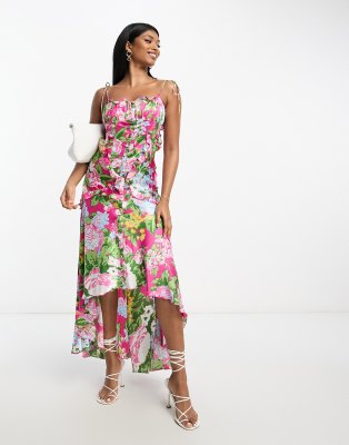 ASOS DESIGN - Gerafftes Maxikleid aus Satin in Rosa geblümt mit Knopfdetail-Bunt