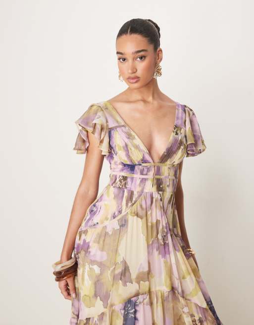 ASOS DESIGN – Gerafftes Maxikleid mit Flatterärmeln, verschwommenem Blumenmuster und nach hinten abfallendem Saum, 4 von 4
