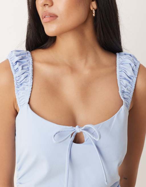 ASOS DESIGN – Gerafftes Midikleid in Babyblau mit Flügelärmeln und geschnürter Vorderseite, 4 von 4