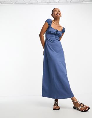 ASOS DESIGN - Gerafftes Midikleid in Blau mit Flügelärmeln und Schnürdetails