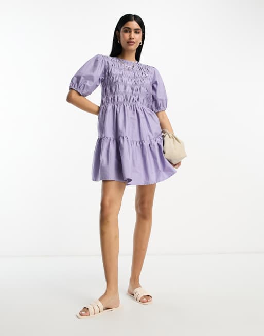 ASOS Design – Gerafftes Mini-Hängerkleid aus Baumwolle mit Puffärmeln in Flieder, 3 von 4