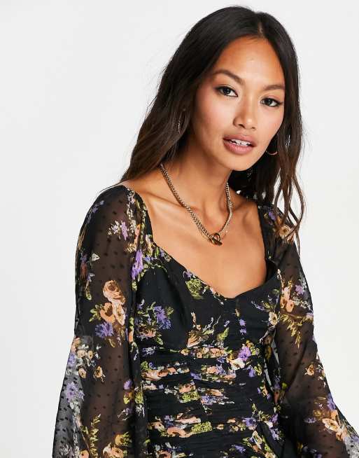 ASOS DESIGN – Gerafftes Minikleid in Schwarz mit Puffärmeln und Blumenmuster, 3 von 4
