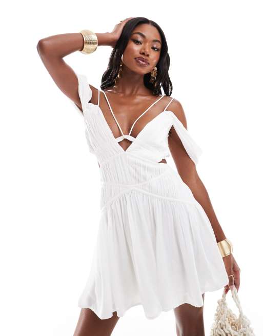 ASOS DESIGN – Gerafftes Minikleid in Weiß mit drapierten Trägern