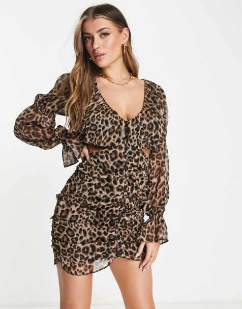 ASOS DESIGN – Gerafftes Minikleid mit Knopfleiste, Zierausschnitten und Animalprint - view 1
