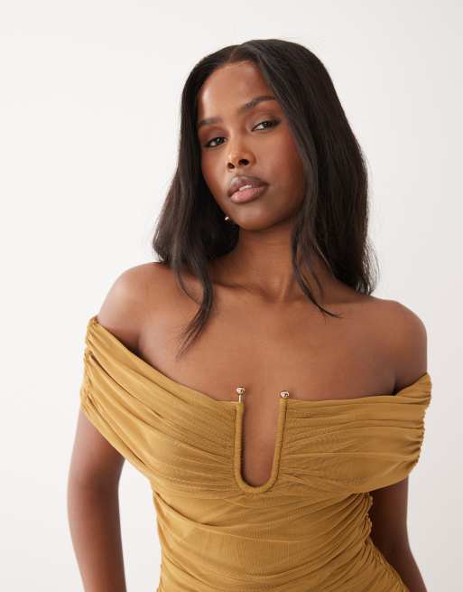 ASOS DESIGN – Gerafftes Netzstoff-Maxikleid in Bronze mit Carmen-Ausschnitt, tiefer Taille und Drahteinsatz, 4 von 4